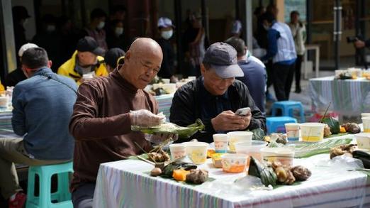 美味连连：街边小吃、家庭美食与各地特色美食的味蕾之旅